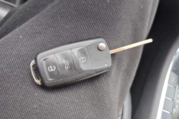 Used Volkswagen Passat 2014 1.8TSI DSG Prestige Navigation Edition Vehicle Key