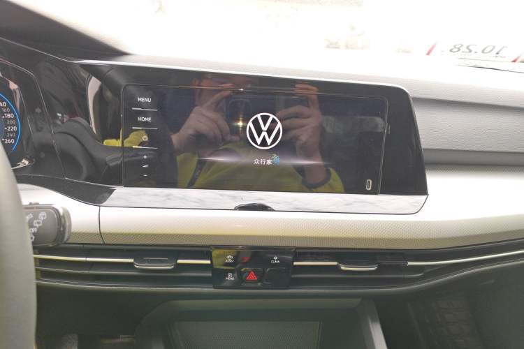 Used Volkswagen Golf 2021 200TSI DSG Pro
