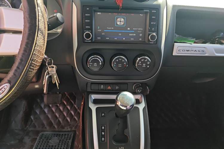 Used Jeep Compass 2014 Revised Version 2.4L Four-Wheel Drive Comfort Edition
