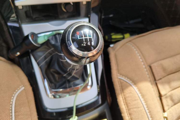 Used BYD Surui 2014 1.5TI Manual Luxury Model
