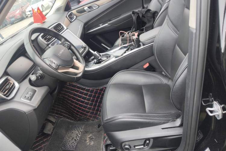 Used Lynk & Co 01 2017 2.0T Two-Wheel Drive Pro Edition Left Front Seat