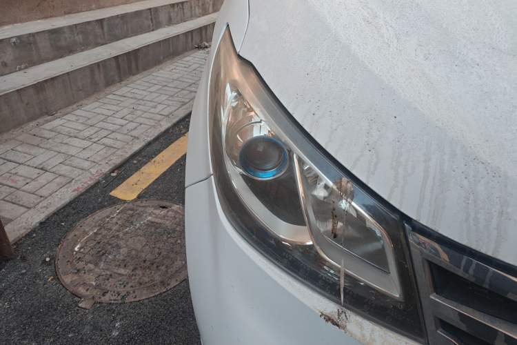 Used SAIC MAXUS G10 2014 2.4L Manual Elite Edition