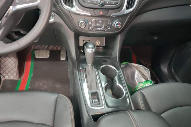 Used Chevrolet Equinox 2019 535T Automatic Chijie Edition China VI Gear Lever