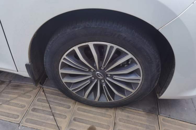 Used GAC Trumpchi M6 2019 270T Automatic Prestige Edition (7-seater) China V Standard