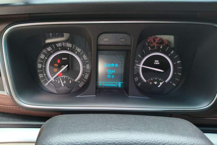 Used Buick GL8 2018 28T Comfort Model China VI Standard
