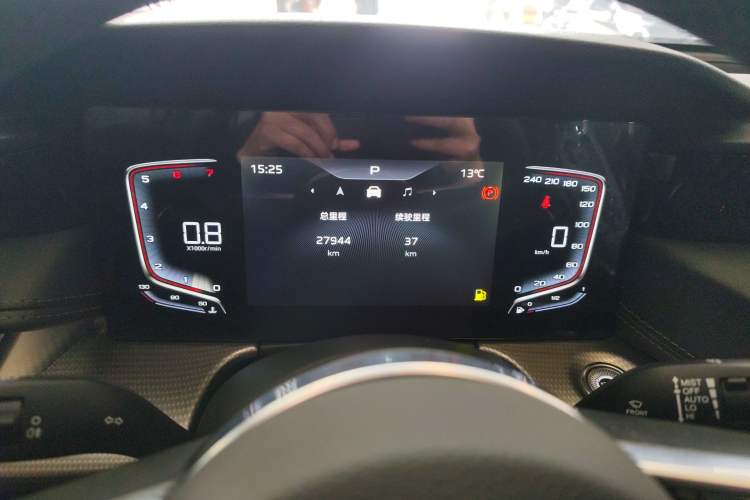 Used Hongqi H5 2024 1.5T DCT Smart Connect Flagship Edition Instrument Cluster