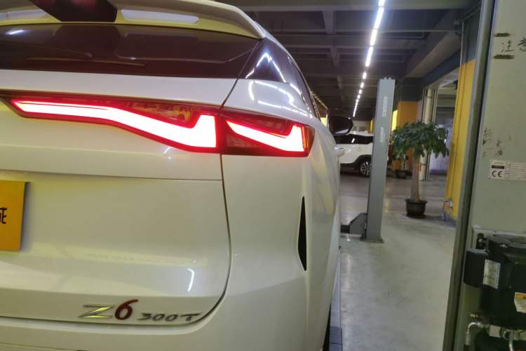 Used CHANGAN OSHAN Z6 2023 Blue Whale 1.5T DCT Smart Edition
