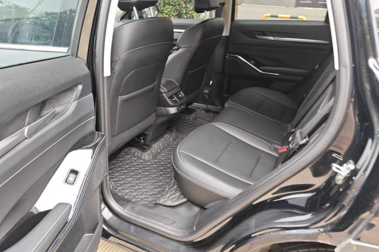 Used Haval H6 2024 1.5T Two-Wheel-Drive Classic Edition
