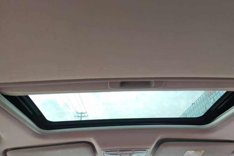 Used BAIC Senova X25 2015 1.5L Automatic Elite Model Headliner