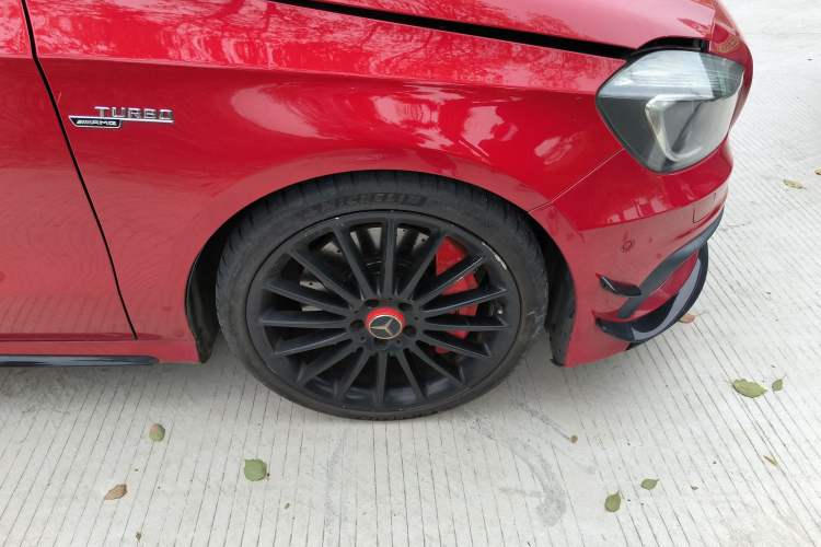 Used Mercedes-Benz A AMG 2014 AMG A 45 4MATIC Right Front Wheel Hub