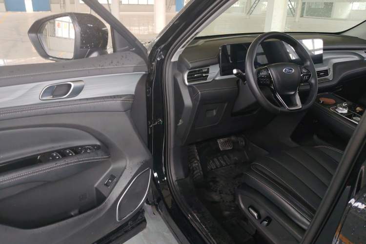 Used Ford Equator 2021 EcoBoost 225 Titanium 6-Seater
