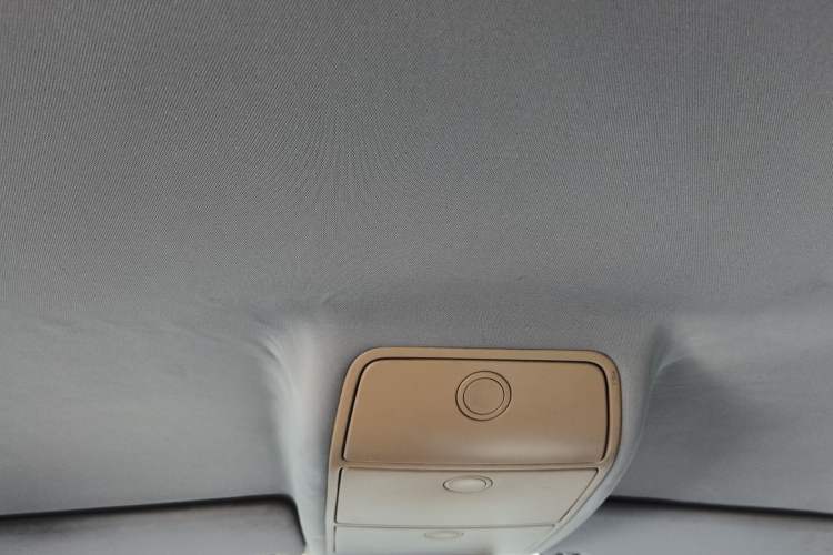 Used Volkswagen Touran 2013 1.4T Manual Fashion Edition 5 Seats Headliner