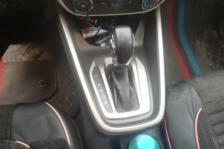 Used Ford Escort 2015 1.5L Automatic Comfort Edition Gear Lever