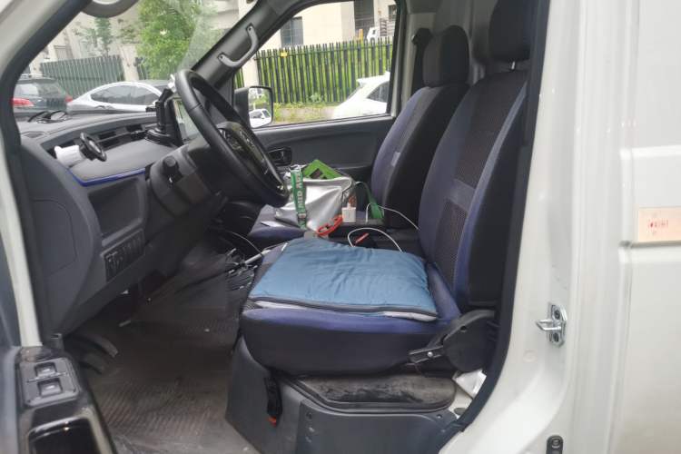 Used Dongfeng Yufeng EM26 