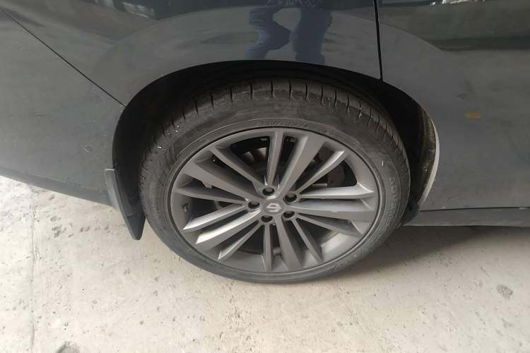 Used Leapmotor C16 2024 Range-Extended 200 Luxury Edition Right Rear Wheel Hub