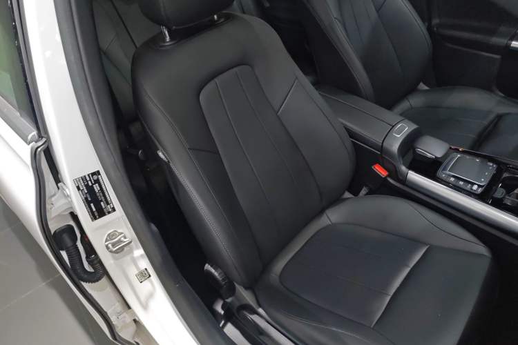 Used Mercedes-Benz B-Class 2022 Second Facelift B 200 Fashion Edition