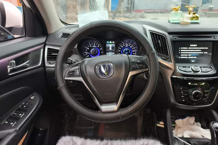 Used CHANGAN CS75 2016 2.0L Manual Luxury Version China V Standard