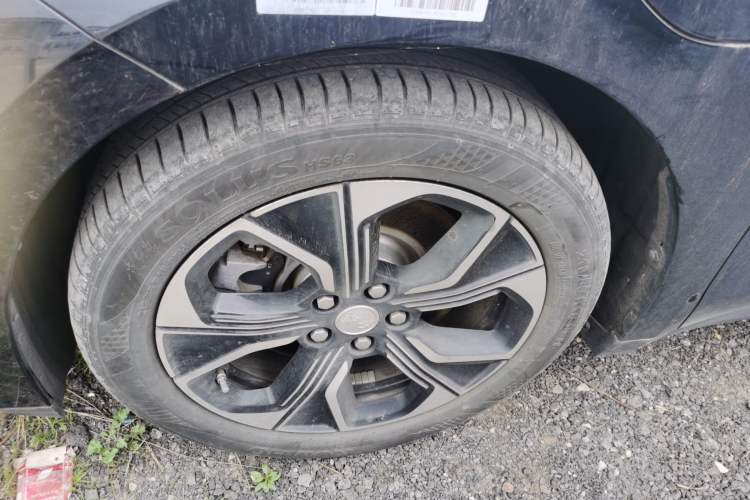 Used Hongqi E-QM5 2023 Base Travel Edition Exterior 4