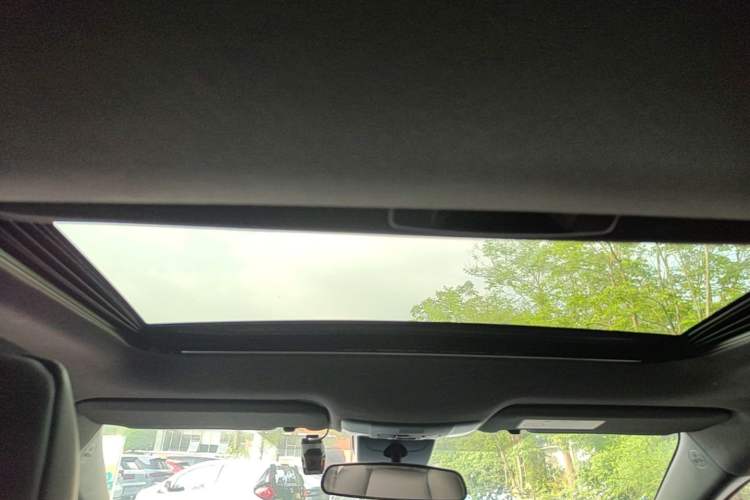 Used Toyota Levin 2022 185T CVT Luxury Edition
