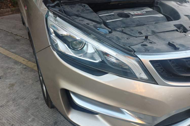 Used Geely Auto Emgrand GS 2018 Sport Edition 1.4T Manual LingShang Model Right Front Headlight