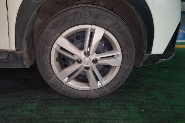 Used Nissan Kicks 2020 1.5L XE Manual Cool Edition