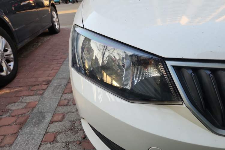 Used Skoda Fabia 2017 1.4L Automatic Car Enjoy Edition