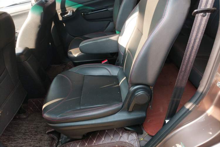 Used Jinbei 750 2015 1.5L Luxury Model
