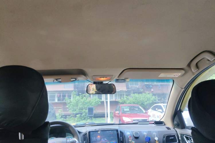 Used Baojun 730 2014 1.5L manual standard trim 7 seats