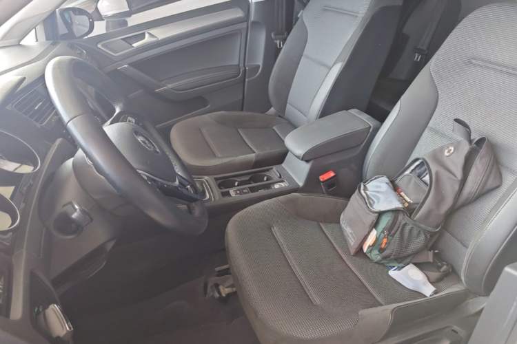 Used Volkswagen Golf 2019 280TSI DSG Comfort Version China VI Standard Left Front Seat