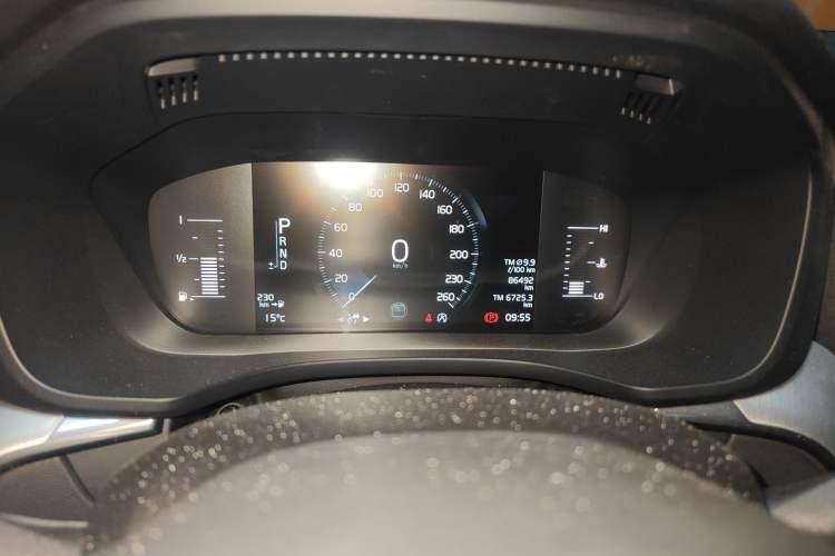 Used Volvo XC60 2019 T5 4x4 Smart Edition China VI Standard