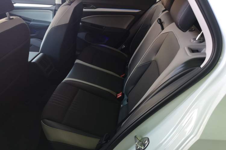 Used Volkswagen Golf 2023 Facelift 280TSI DSG Pro Left Rear Seat