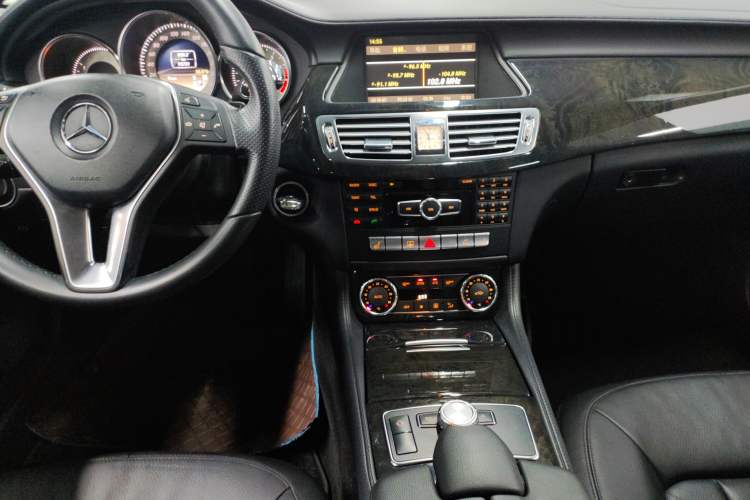 Used Mercedes-Benz CLS 2012 CLS 300 CGI Audio And AC Panel