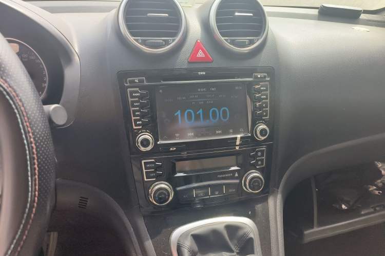 Used Haval H6 2014 Upgraded Model 1.5T Manual Two-Wheel Drive Elite Version