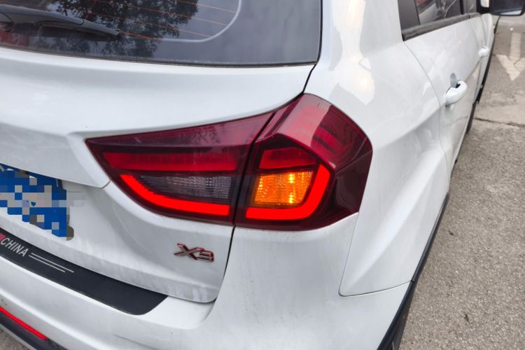 Used Geely Auto Vision X3 2019 Upgraded Model 1.5L CVT Elite Version
