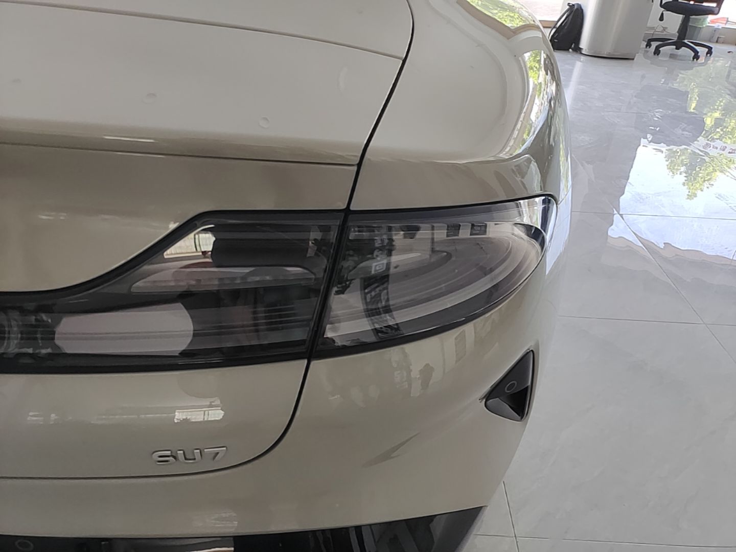 Xiaomi Auto SU7 2024 Rear-Drive Ultra-Long Range Advanced Pro-Level Intelligent Driving Version — снимка 9