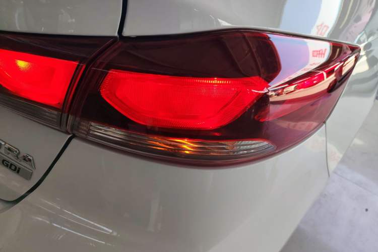 Used Hyundai Elantra (6th Generation / Lingdong) 2016 1.6L Automatic ZhiXuan – Elite Version