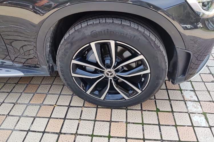 Used Mercedes-Benz GLC 2021 GLC 260 L 4MATIC Luxury Model Right Front Wheel Hub