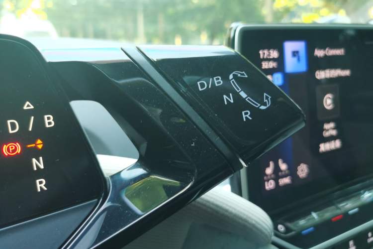 Used Volkswagen ID.6 X 2023 Ultra-Intelligent Long-Range Version
