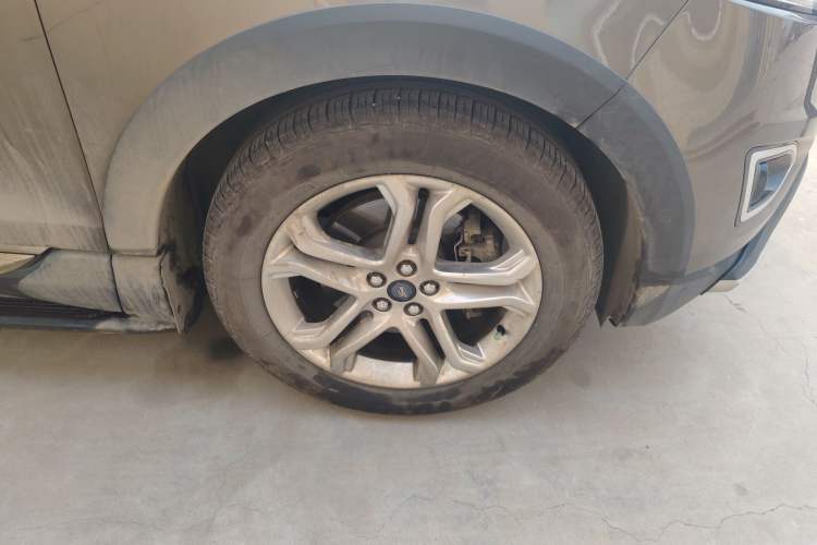 Used Ford Edge 2016 EcoBoost 245 Two-Wheel-Drive Titanium 7-Seater