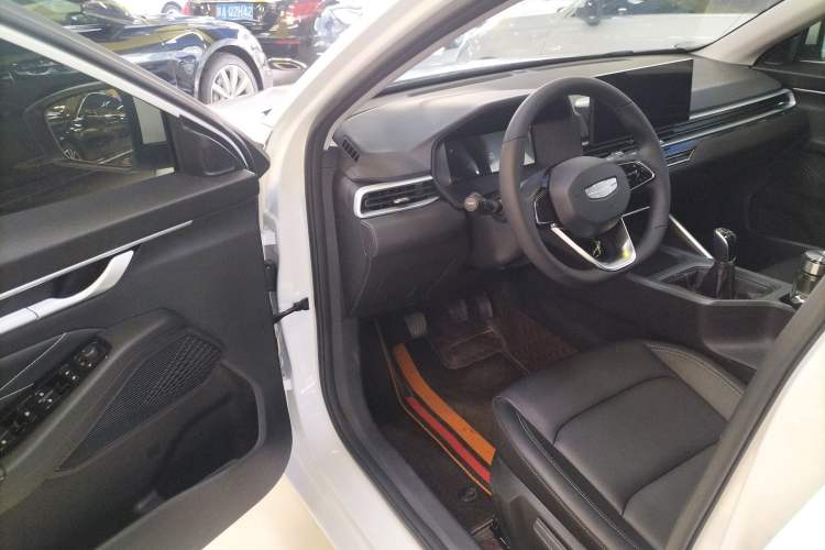 Used Geely Auto Emgrand 2026 Model 4th Generation 4 Millionth Anniversary Edition 1.5L Manual Overdrive Edition Driver Seat