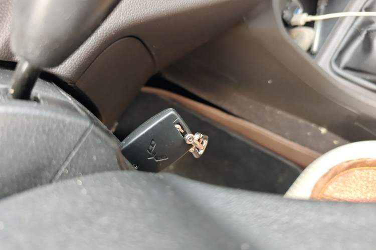 Used Wuling Hongguang V 2022 1.5L Enjoy Edition Electric-Powered LAR
