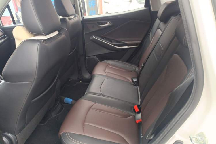 Used CHANGAN CS15 2019 1.5L Automatic Entry Model China VI Standard
