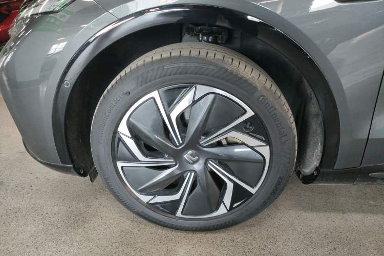 Used Rising R7 2022 Long-Range Advanced Edition