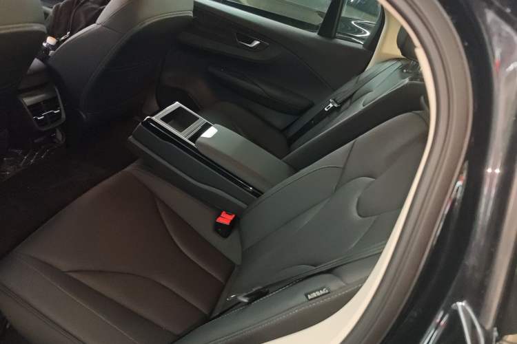 Used Hongqi E-QM5 2023 Revised Version Basic Travel Edition