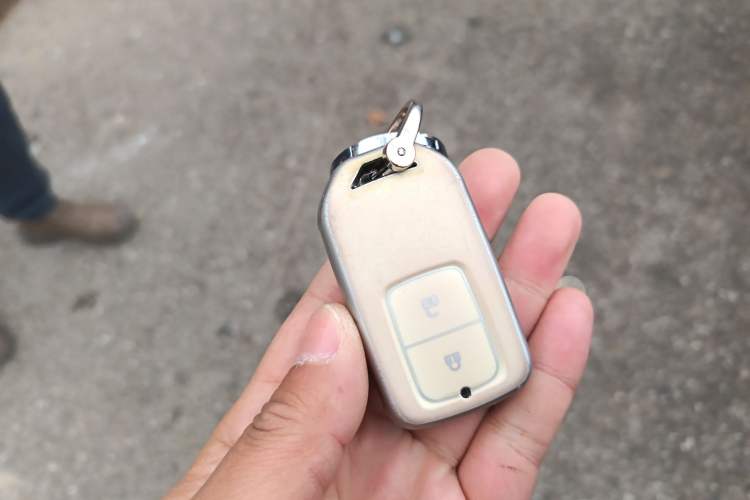 Used Honda Vezel 2020 1.5L CVT Luxury Edition
