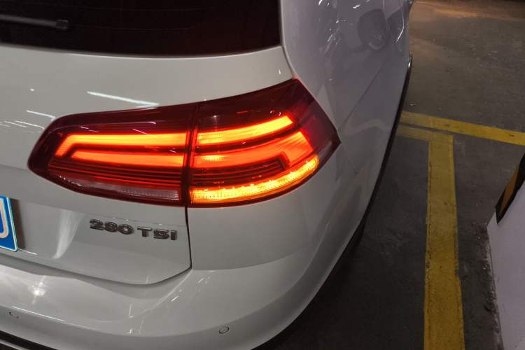 Used Volkswagen Golf (Import) 2019 1.8TSI Travel Edition