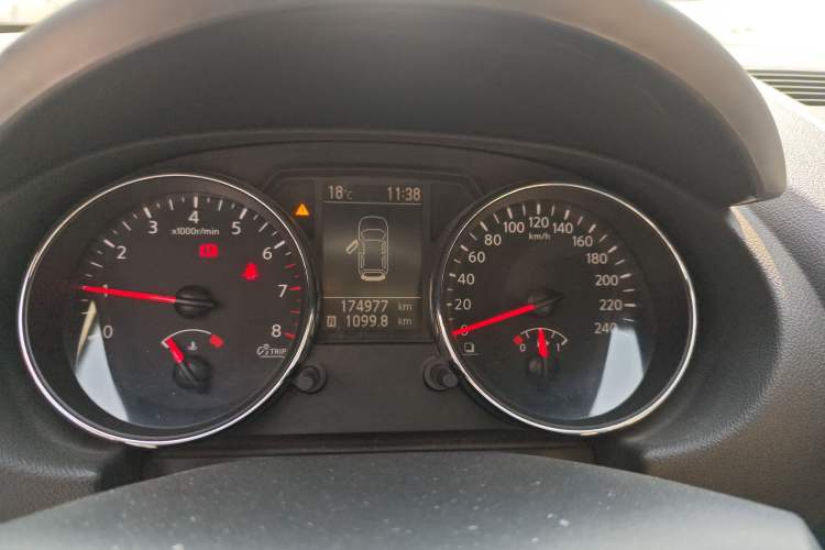 Used Nissan Qashqai 2012 2.0 XL Fire 6MT 2WD Instrument Cluster