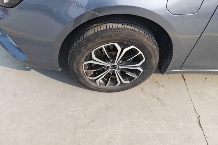 Used Roewe i6 MAX New Energy 2021 EV 500 Skyroof Deluxe Edition