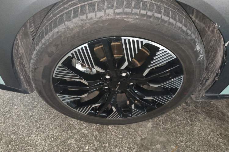 Used AION Y 2022 70 Tech Edition Lithium Iron Phosphate