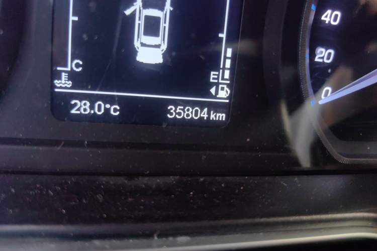 Used CHANGAN OSHAN X7 2021 1.5T Automatic Luxury Version Odometer Close Up